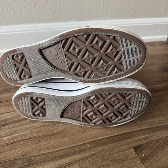Converse Women's lavender High-Top platform Sneakers size 7 - Picture 10 of 11